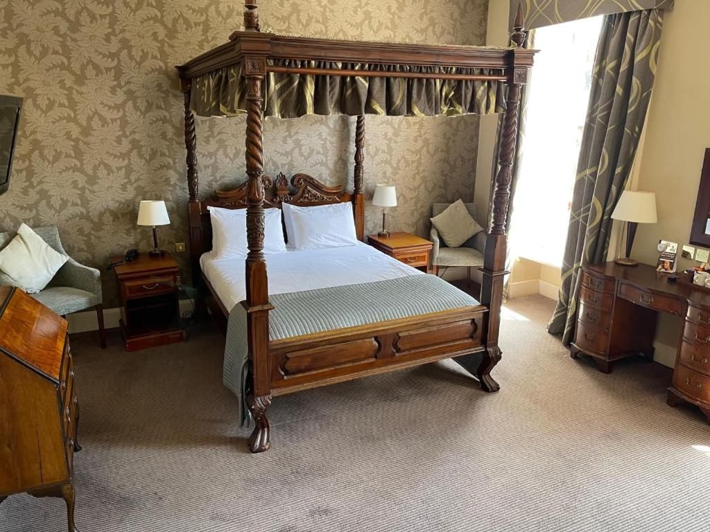 Gallery Item 7 for The Manor Hotel