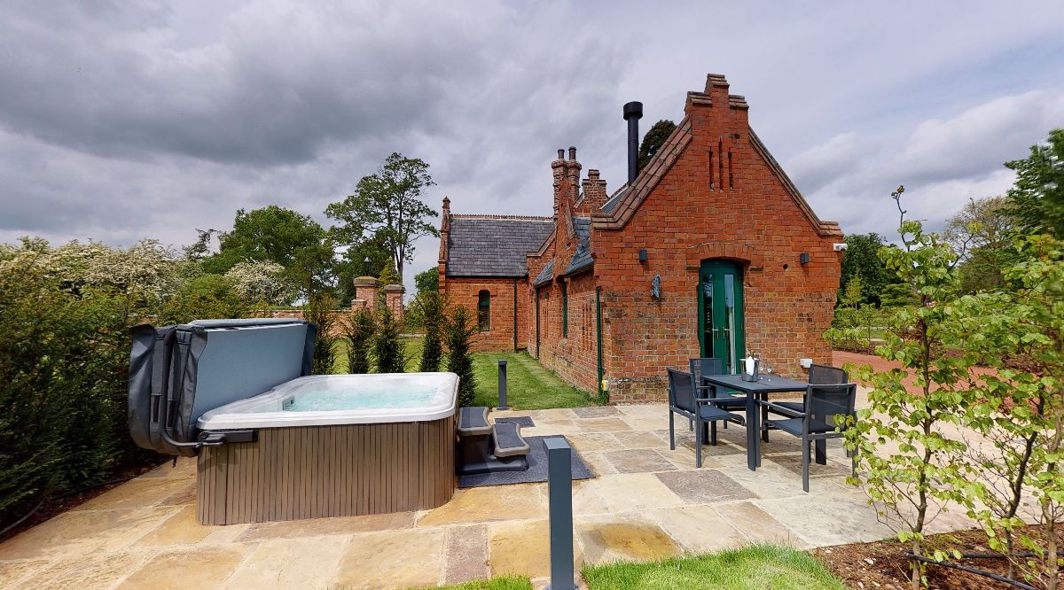 Gallery Item 9 for Aldwark Manor Estate